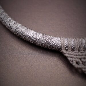 Makramee choker kaelakee kiiliga hõbe