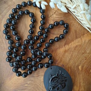 Obsidiaanist Hundpeaga kaelakee