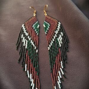 Seemnehelmestest kõrvarõngad "Linnutiib" /roheline