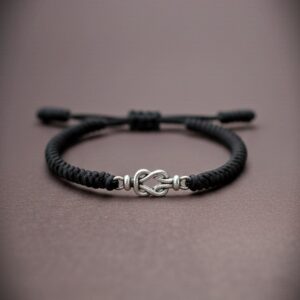 Must tiibeti käepael ” Lõpmatuse sõlm”