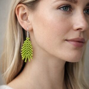 Seemnehelmestest kõrvarõngad "Pärlileht" roheline