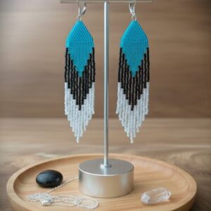 Seemnehelmestest kõrvarõngad "Sini-must-valge"