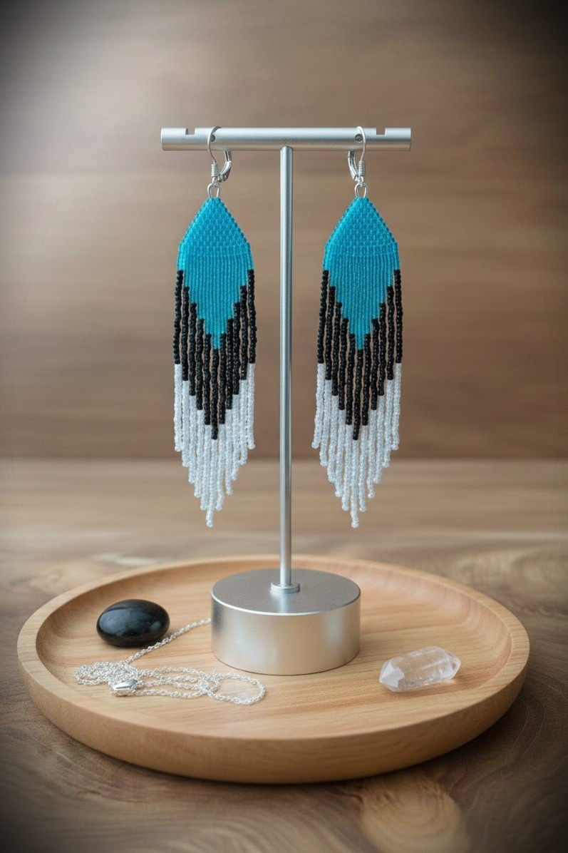 Seemnehelmestest kõrvarõngad "Sini-must-valge"