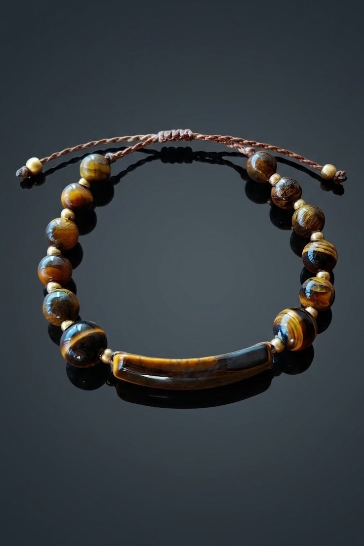 Tiigrisilma käevõru